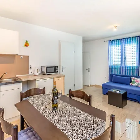 Adrian Apartment *