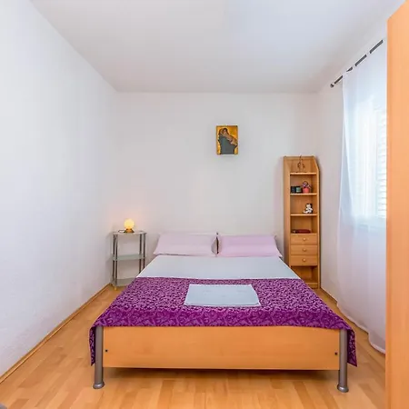 Adrian Apartment Baska Voda